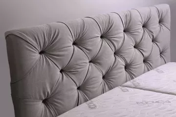 Čalúnená posteľ Jadranka