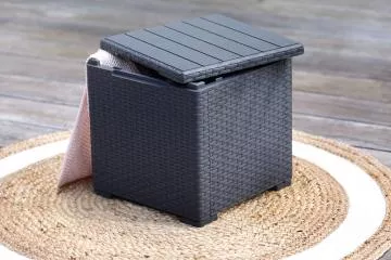 Multifunk�n� st�l s �lo�n�m boxom VIGO