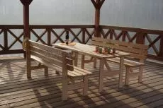 masívny stôl Viking